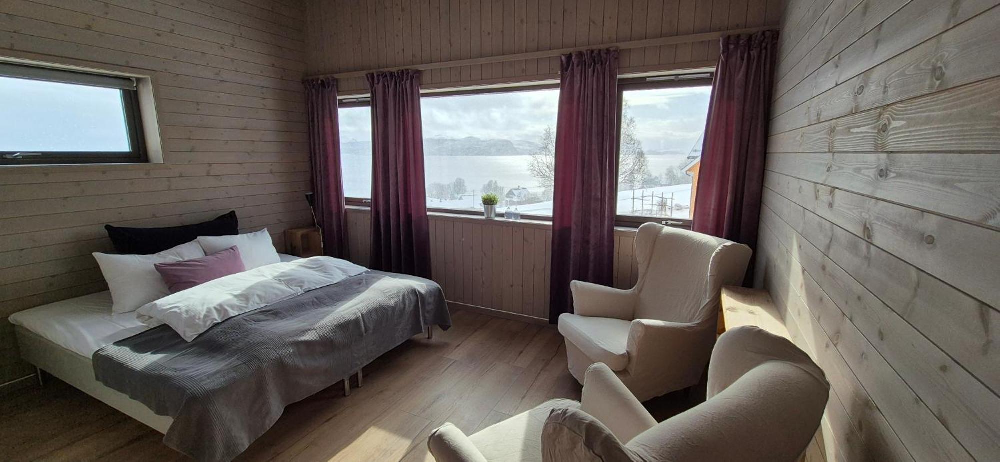 Yggdrasil Farmhotel Retreat, Spa & Yoga Straumsbukta Room photo